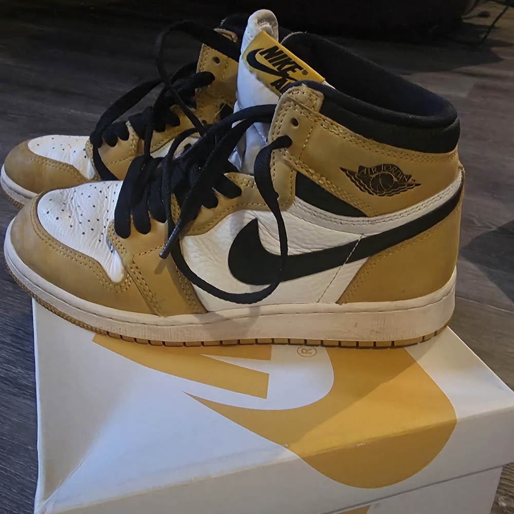 Nike Men's White and Tan High-Top Sneakers